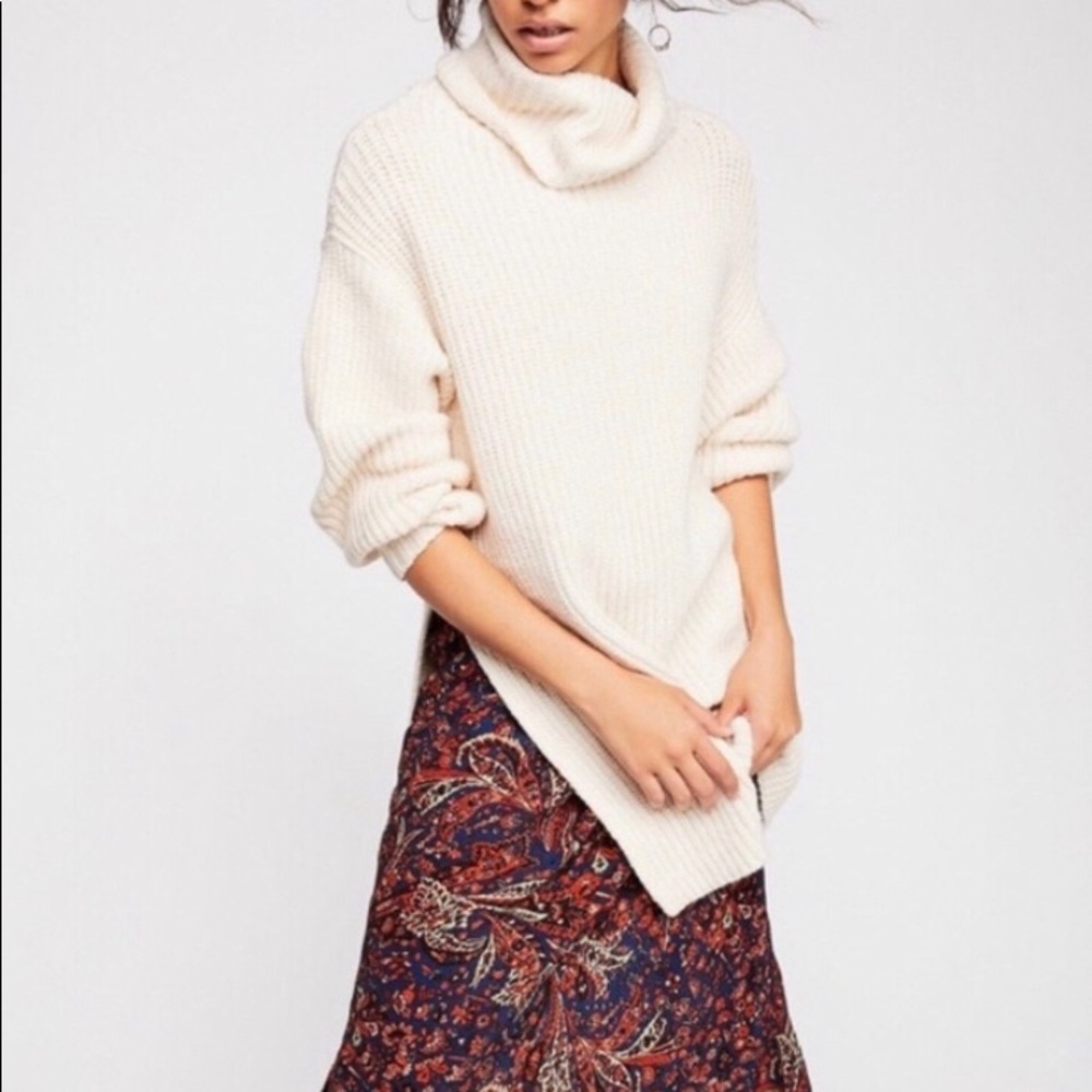 FREE PEOPLE turtleneck chunky sweater XS